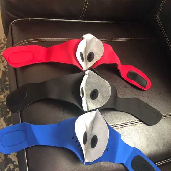 Cover - Picture 3 of 3